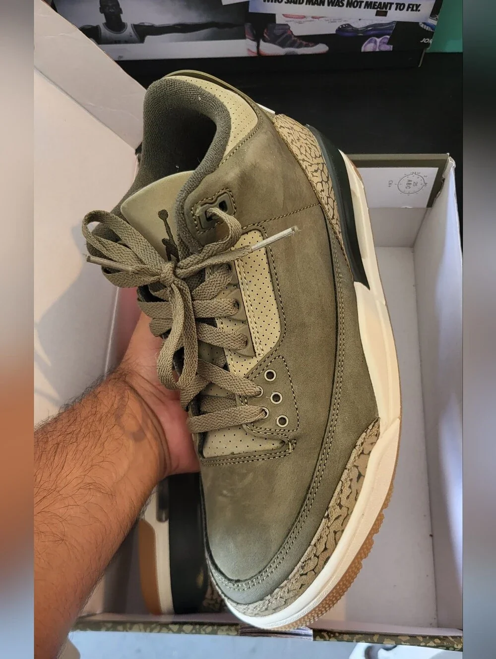 Jordan Men's Olive/Tan Retro Sneakers